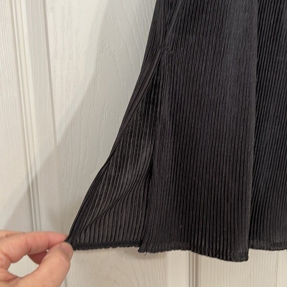 ANN TAYLOR NWT Size 10 Black Ribbed Lined Pull On Midi Skirt Stretch Slinky - Picture 3 of 8